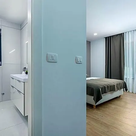 Hotell Botanica Comfortable Vacation 3*
