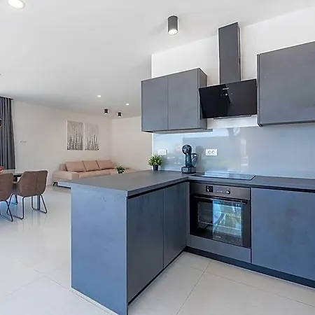 Botanica Comfortable Vacation 3*